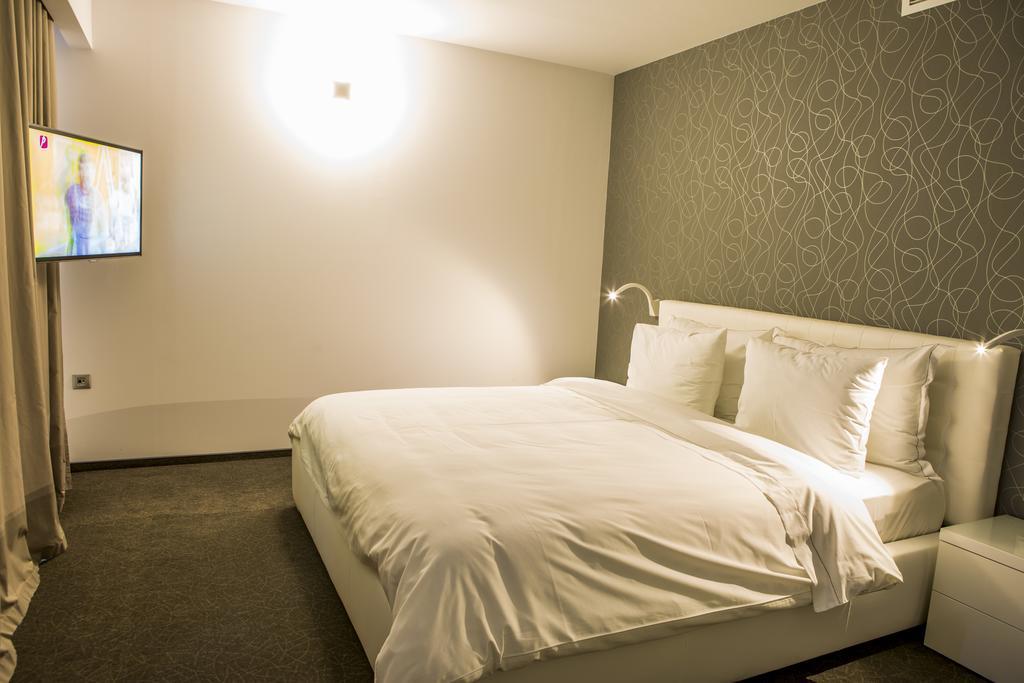 Hotel Tempo Marosvásárhely Kültér fotó